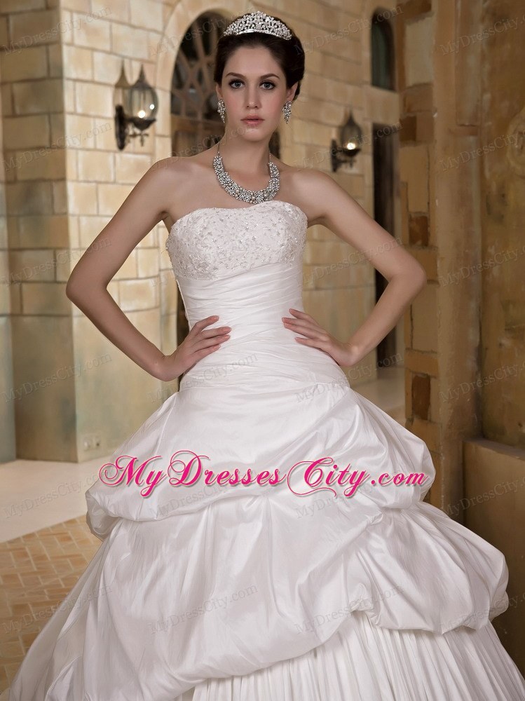 Discount A-line Strapless Court Train Appliques and Pick-ups Wedding Dress