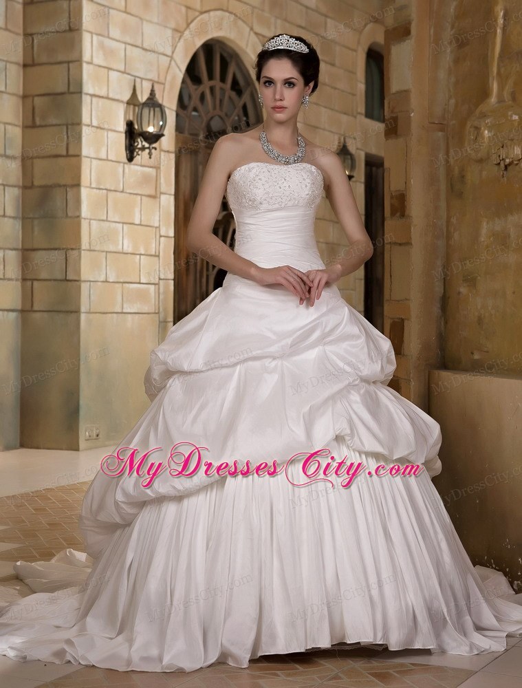 Discount A-line Strapless Court Train Appliques and Pick-ups Wedding Dress