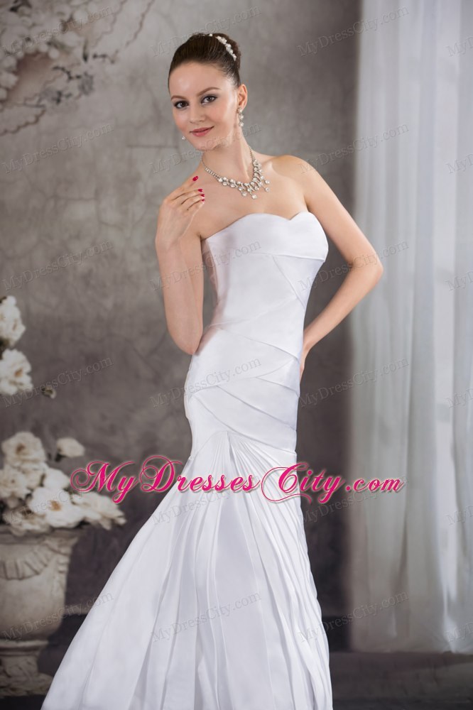 Dramatic Sweetheart A-line Brush Train Pleated Wedding Dress Lace-up