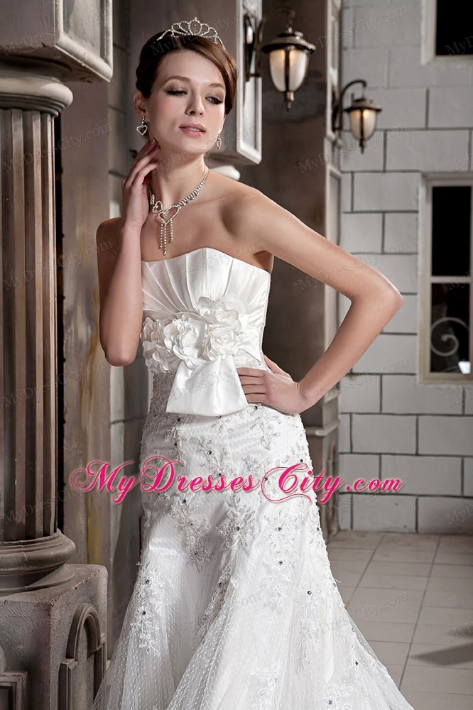 Simple A-line Strapless Lace Hand Made Flowers Wedding Dress