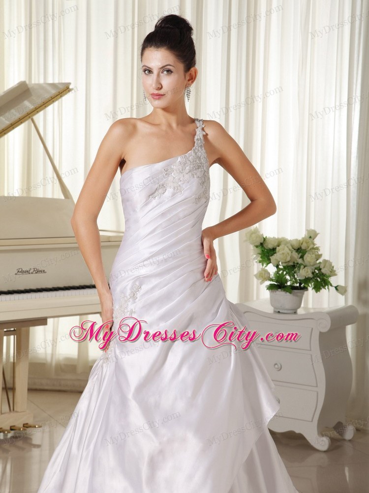 Appliques Decorate Shoulder and Bust A-line Wedding Dress