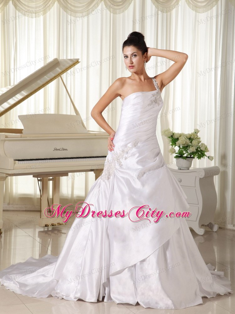 Appliques Decorate Shoulder and Bust A-line Wedding Dress