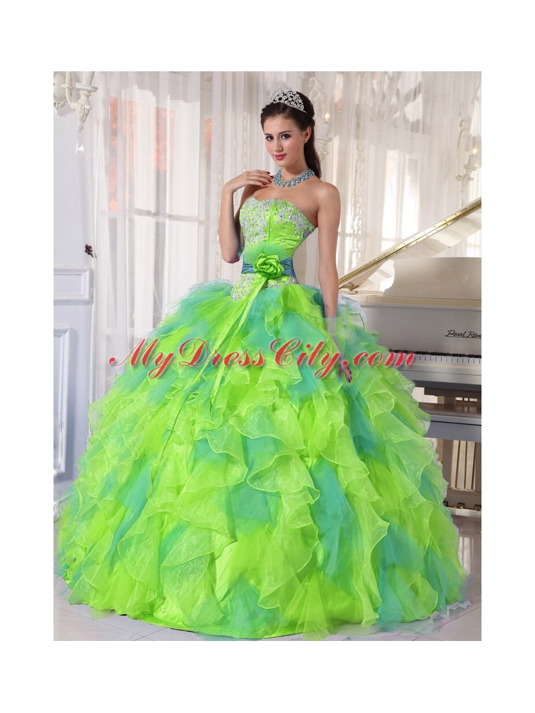 2014 Sweetehart Organza Elegant Quinceanera Dresseswith Appliques and Ruffles