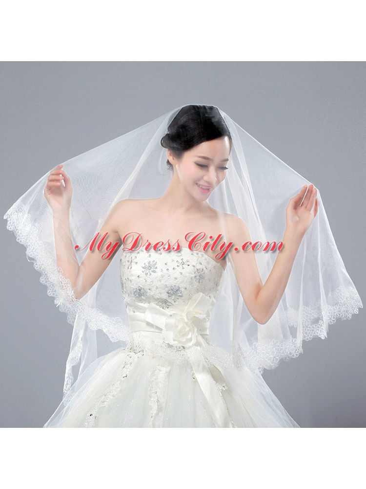 One-Tier Angle Cut Wedding Veils with Lace Appliques Edge