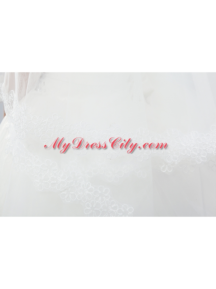 One-Tier Angle Cut Wedding Veils with Lace Appliques Edge