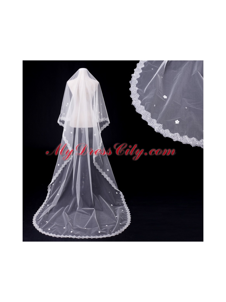 One-Tier Oval Lace Edge Bridal Veils for Wedding Party