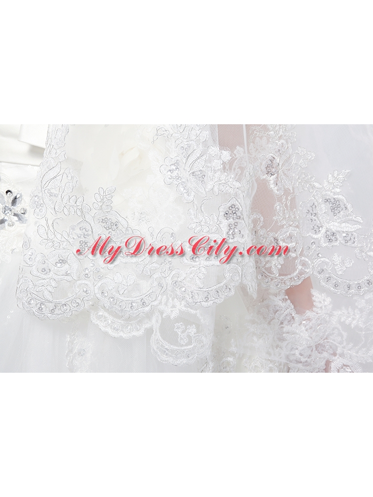 Romantic Lave Edge White Two-Tier Fingertip Bridal Veils