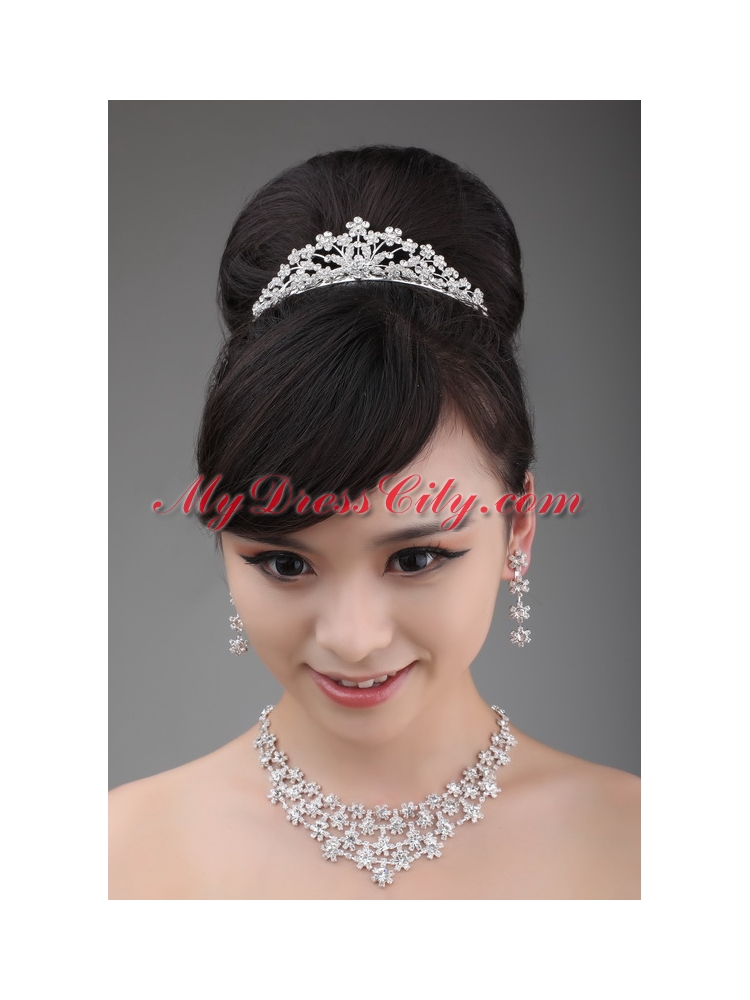 Alloy Rhinestone Intensive Flower Jewelry Set With Crown Necklace And Earrings