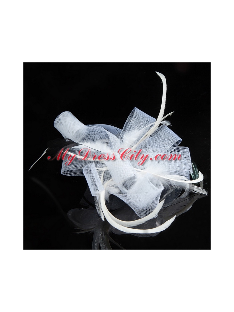 Elgant White Hair Tulle Feather Ornament