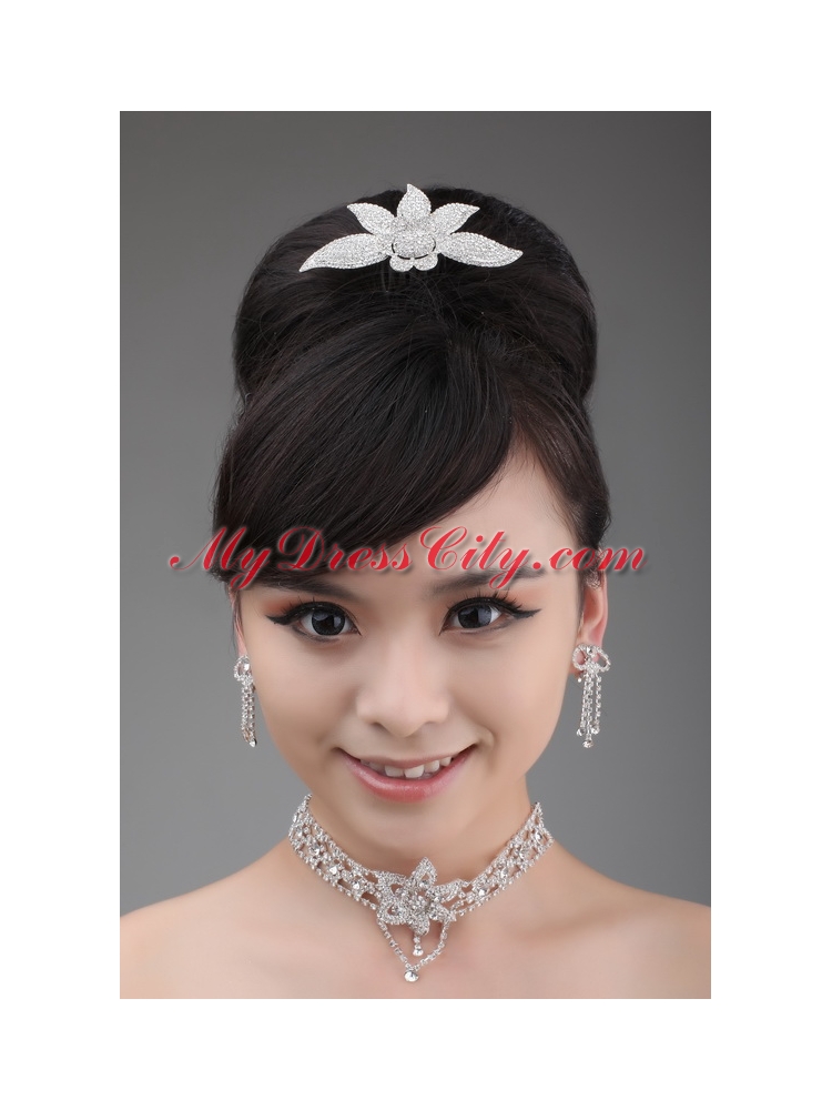 Round shaped Alloy and Rhinestone Dignified Ladies' Necklace and Crown