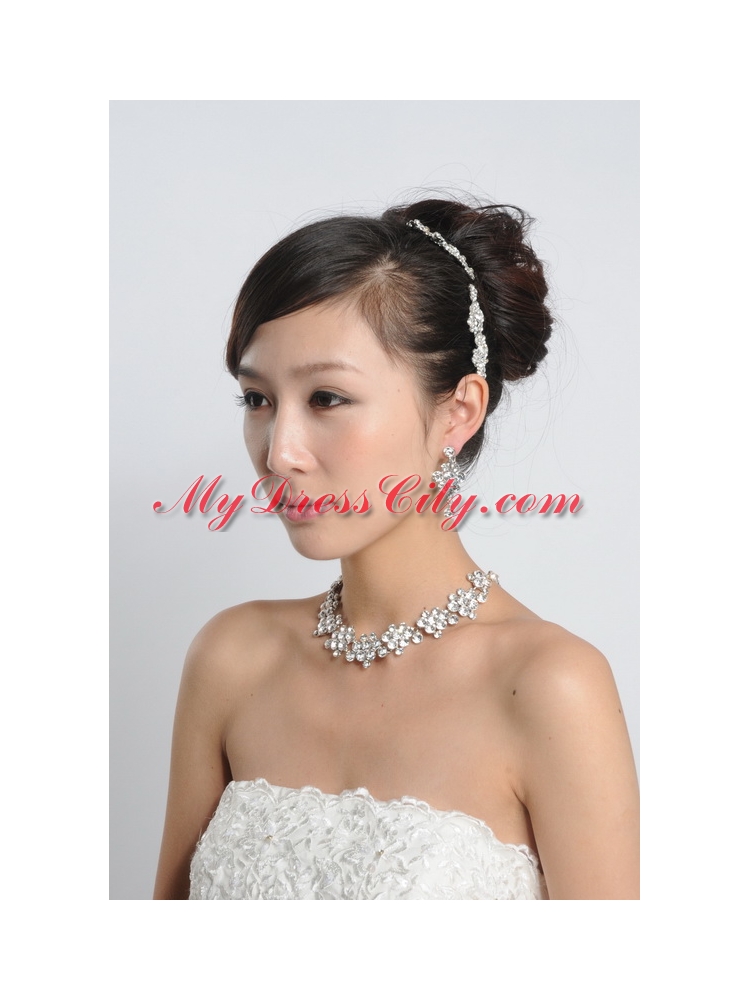 Beautiful Alloy With Rhinestone Anniversary Jewelry Set Including Necklace Earrings And Jewelry Comb