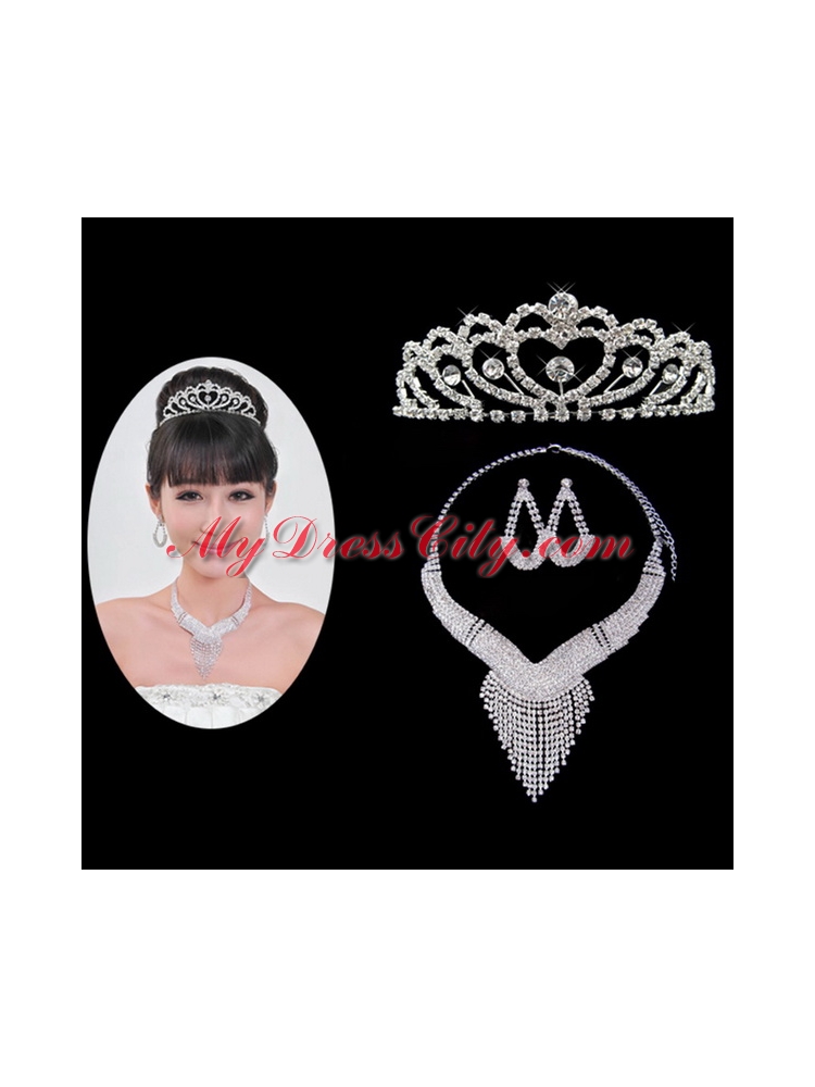 Luxurious Rhinestone Ladies Jewelry Set Including  Necklace And Tiara