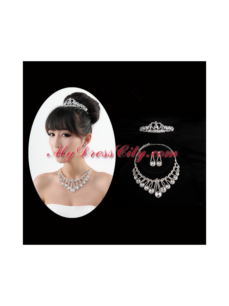 Gorgeous Dazzling Rhinestone Jewelry Set Necklace And Tiara