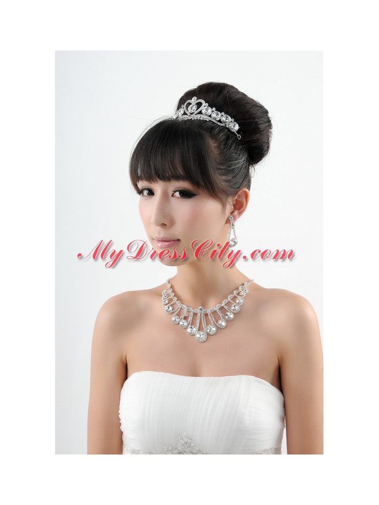 Gorgeous Dazzling Rhinestone Jewelry Set Necklace And Tiara