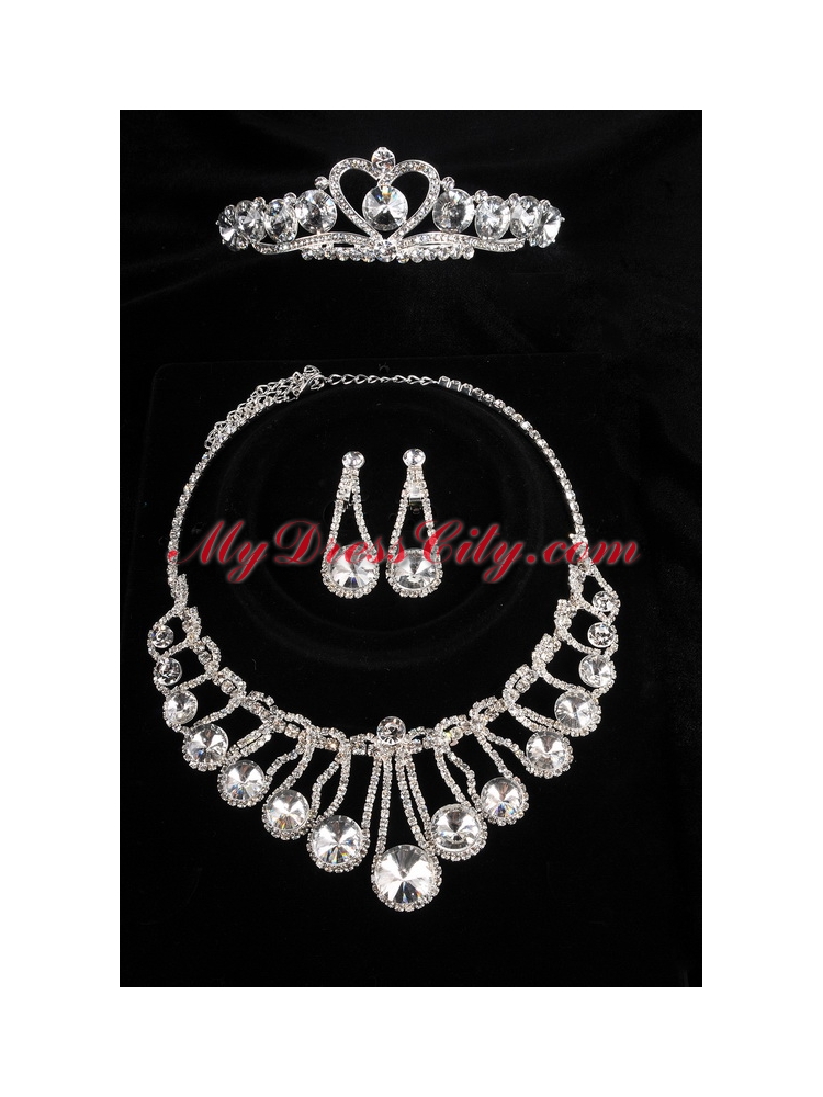 Gorgeous Dazzling Rhinestone Jewelry Set Necklace And Tiara