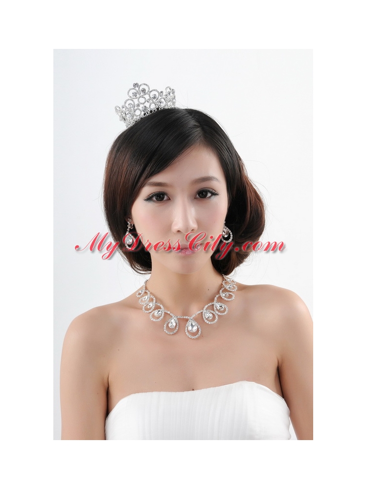 Romantic Rhinestone Jewelry Set Including Tiara Necklace And Earrings