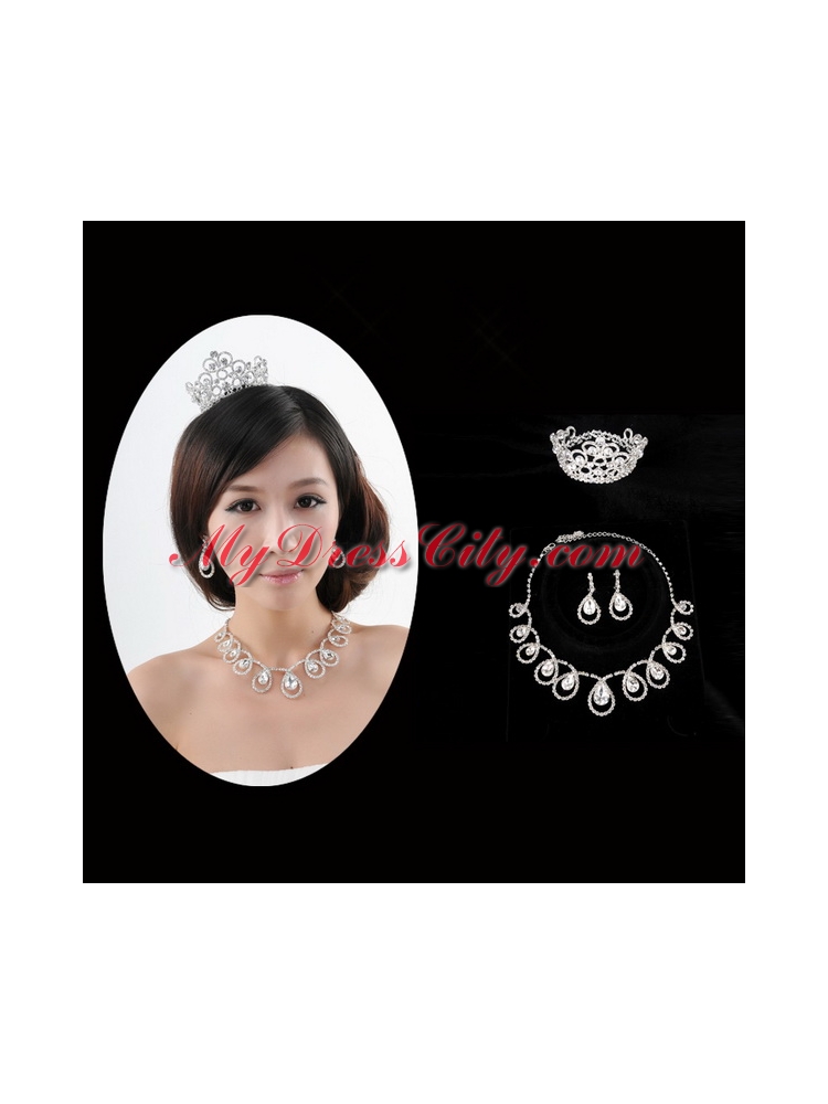 Romantic Rhinestone Jewelry Set Including Tiara Necklace And Earrings