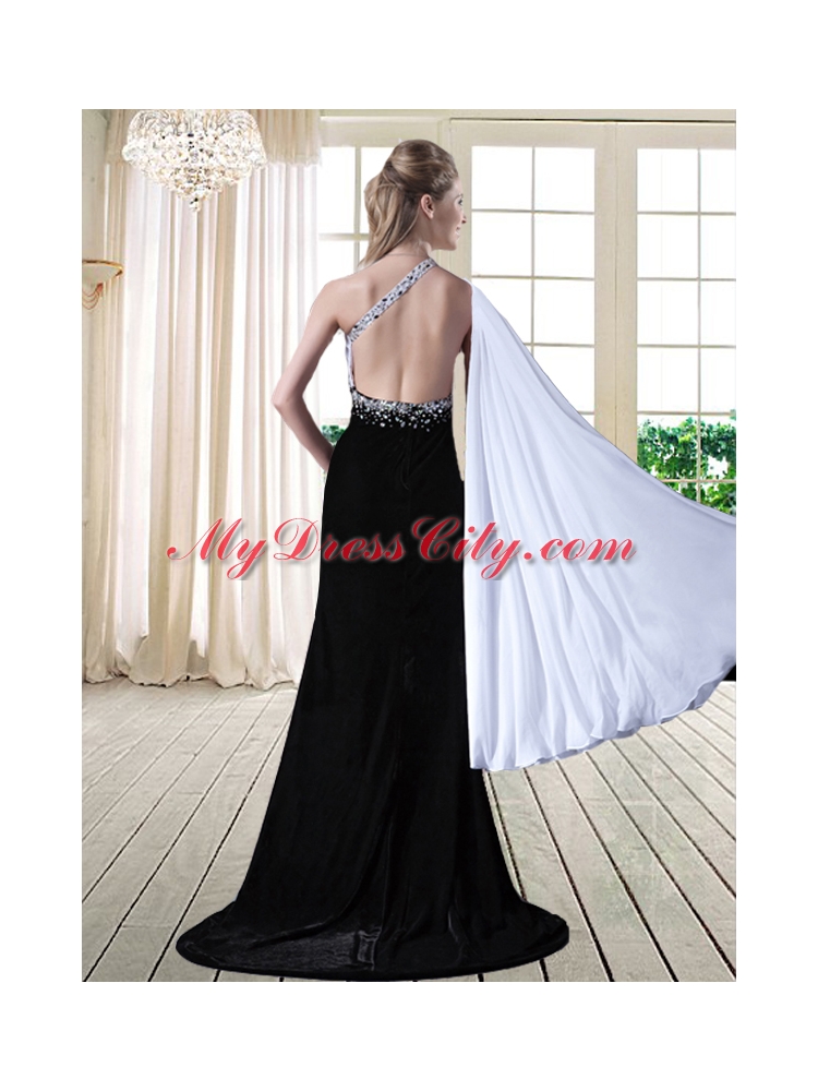 Popular White and Black Beaded Evening Dress with One Shoulder and Brush Train