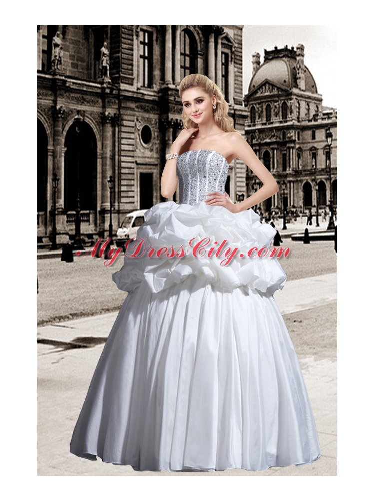 Ball Gown Beading Fashionable Wedding Dress with Strapless