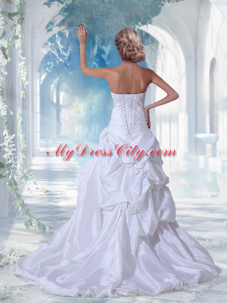 Elegant Sweetheart Hand Made Flower and Appliques Wedding Dresses