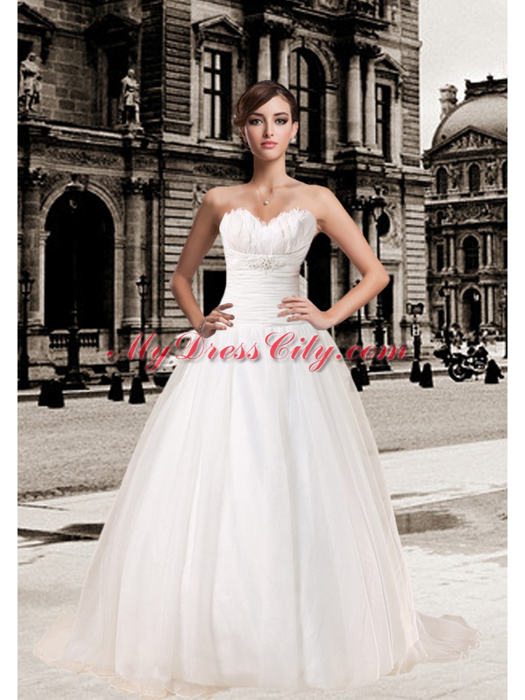 Romantic Sweetheart Brush Train White Wedding Dresses with Beading