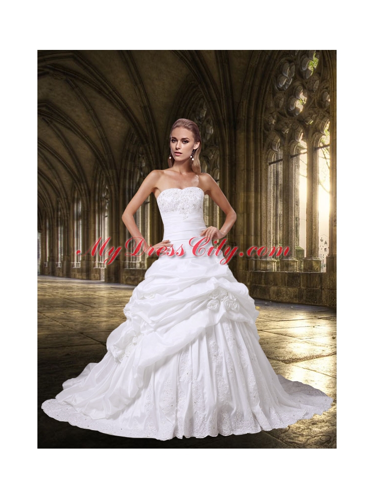 Princess Strapless Wedding Dresses with Appliques and Hand Made Flowers