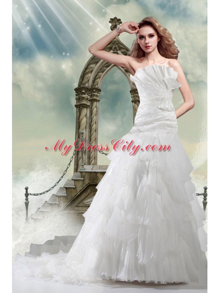 2014 A Line Court Train Appliques Wedding Dresses with Strapless