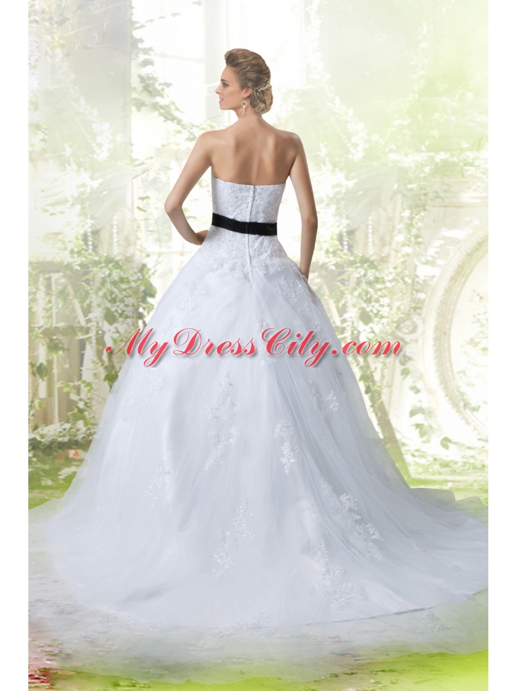 2014 Princess Sweetheart Court Train Wedding Dresses with Appliques