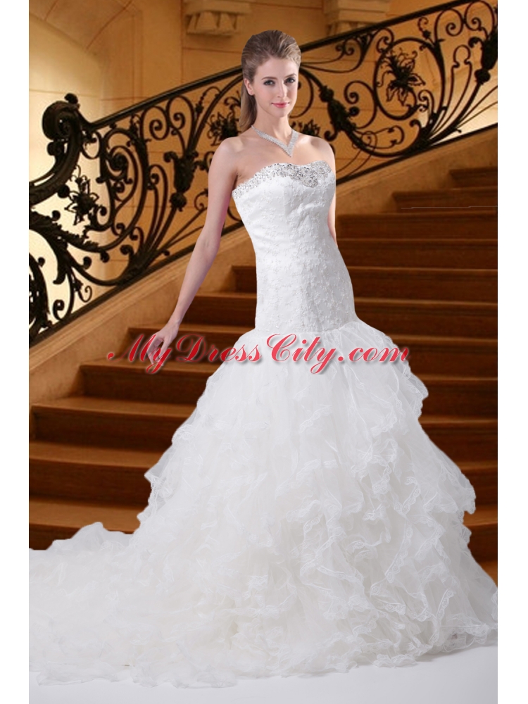 Mermaid Strapless Court Train Fashionable Wedding Dress with Appliques