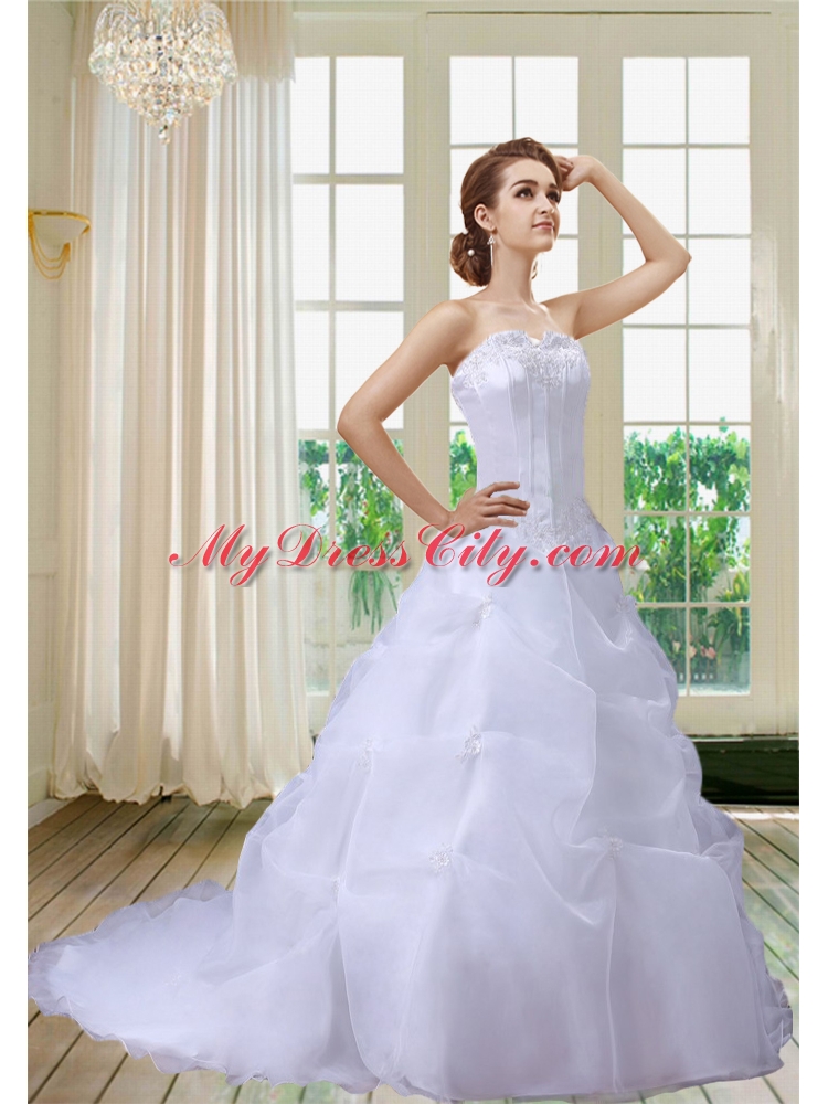 Exquisite A Line Appliques Wedding Dresses with Sweetheart