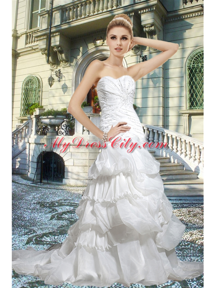 Fashionable Mermaid Sweetheart Beading Wedding Dress with Chapel Train