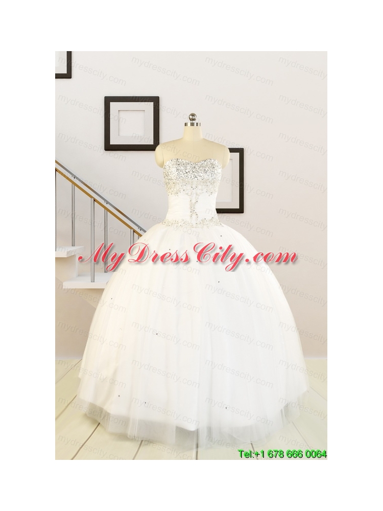 2015 White Elegant Quinceanera Dresses with Beading