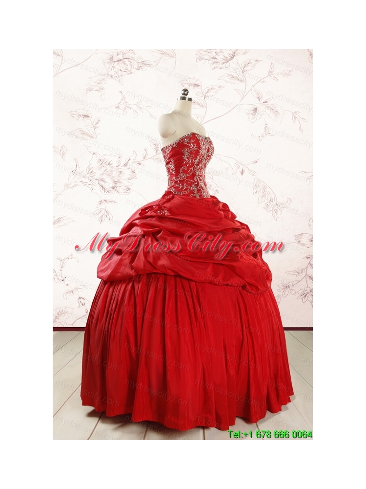 2015 Puffy Sweetheart Beading Quinceanera Dresses in Red