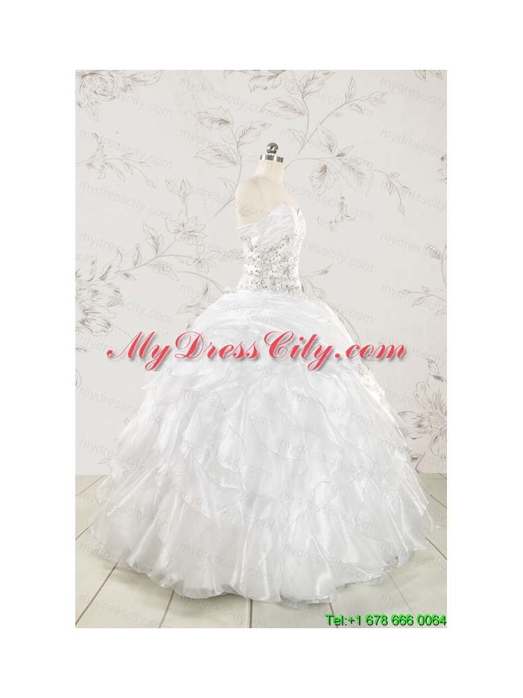 Classical White Quinceanera Dresses with Beading and Ruffles