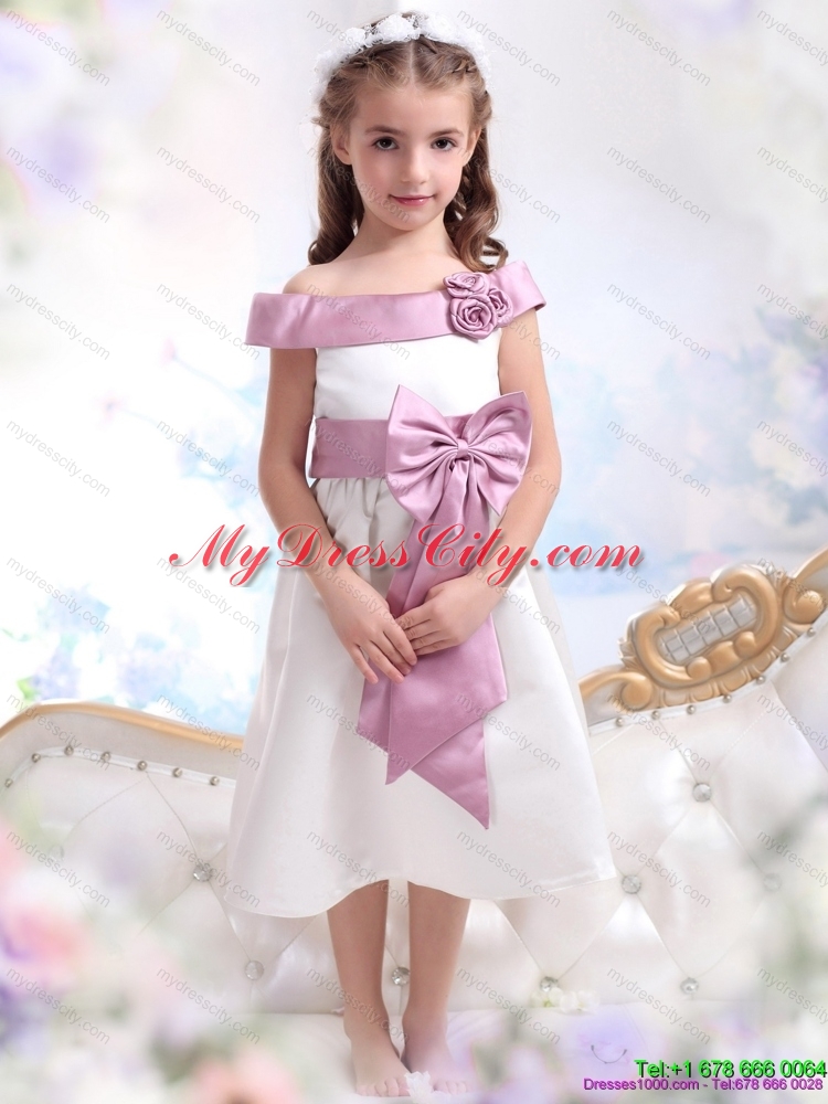 Latest Off The Shoulder White Flower Girl Dresses with Flower and Bowknot