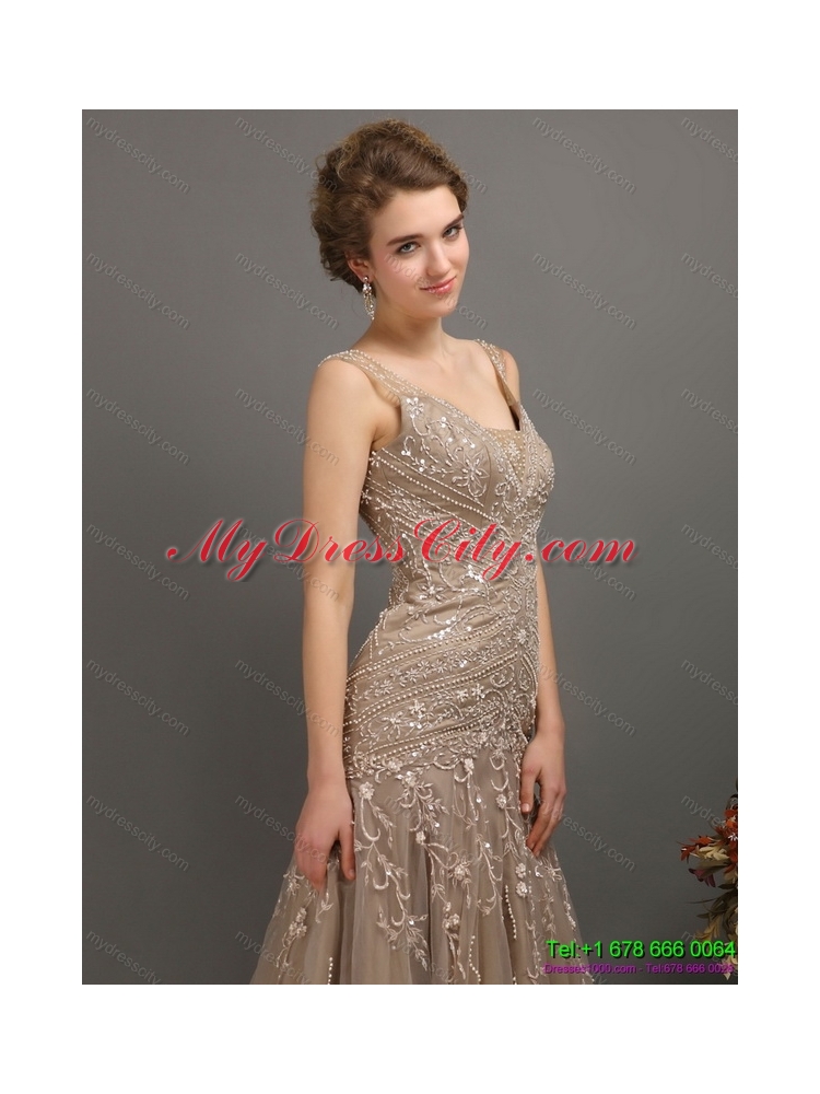 2015 Designer Empire Prom Dress with Brush Train and Appliques