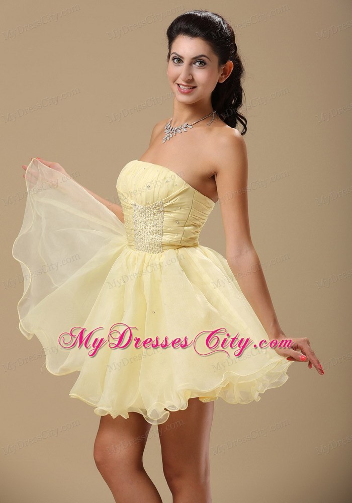 Light Yellow Homecoming Dress With Beading and Ruch Decorate