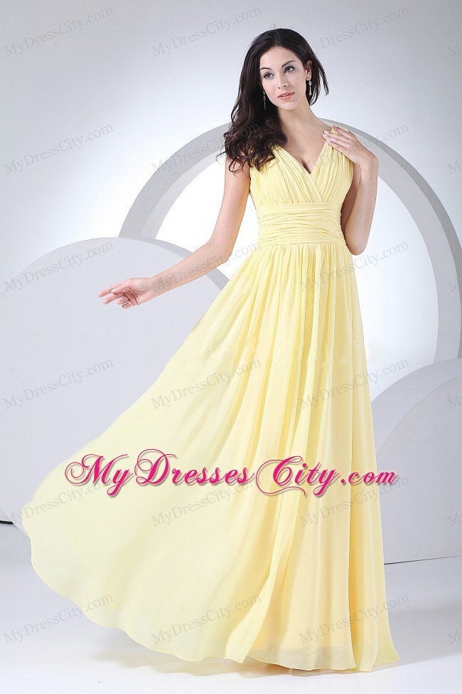 Ruching Decorate Light Yellow Chiffon V-neck Homecoming Dress