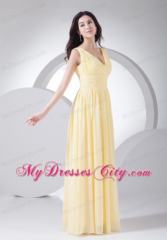 Ruching Decorate Light Yellow Chiffon V-neck Homecoming Dress