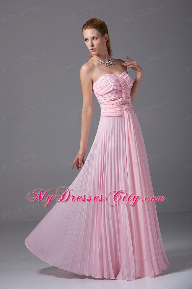 Beading and Ruching Decorate Pink Chiffon Homecoming Dress