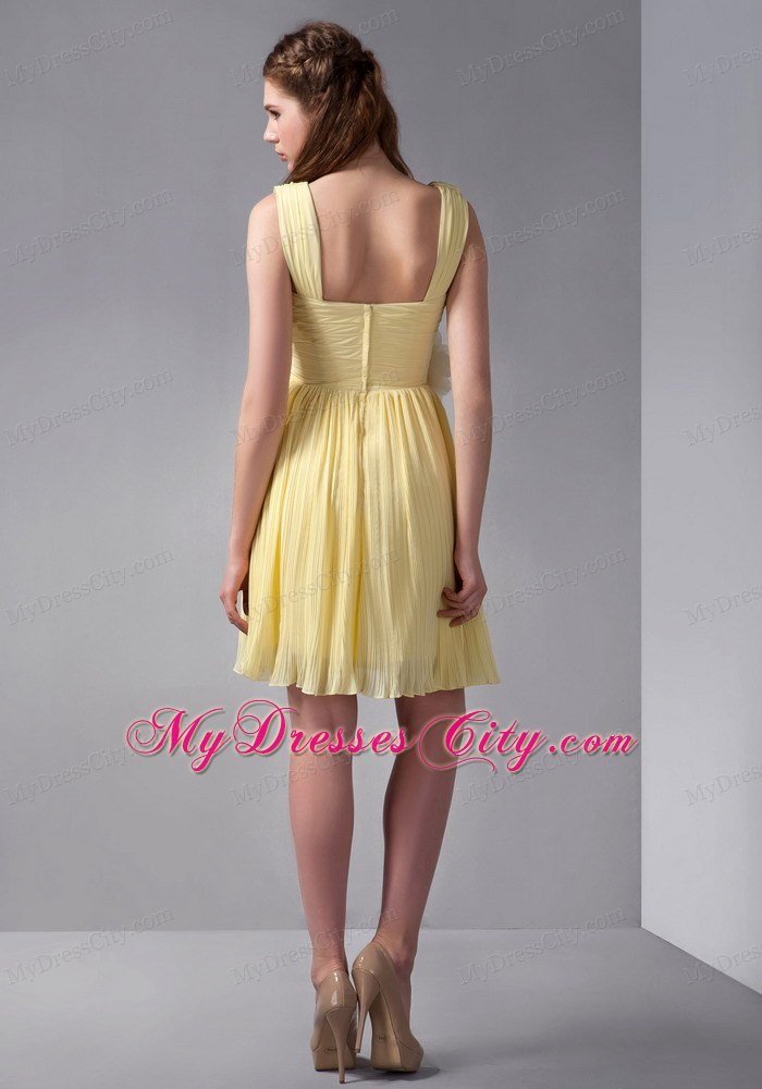 Straps Mini-length Flower Decorate Homecoming Dress in Yellow