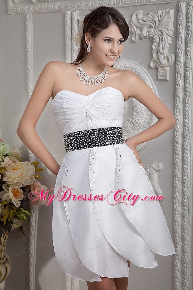 Beading Decorate 2014 White Homecoming Dress Mini-length Style