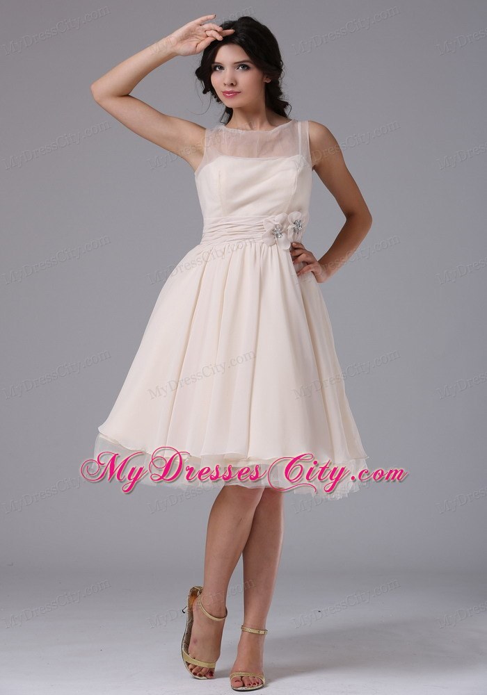 Bateau Knee-length Tulle Homecoming Dress with Hand Made Flowers