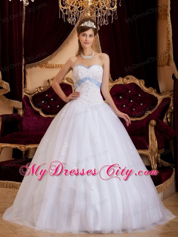 White Princess Sweetheart Appliques Tulle Quinceanera Dress