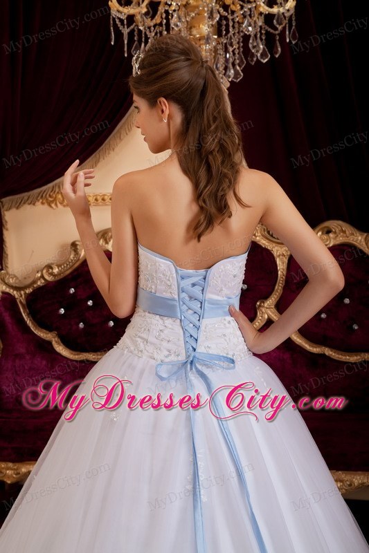 White Princess Sweetheart Appliques Tulle Quinceanera Dress