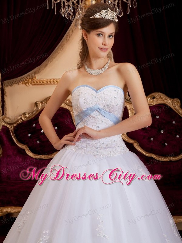 White Princess Sweetheart Appliques Tulle Quinceanera Dress