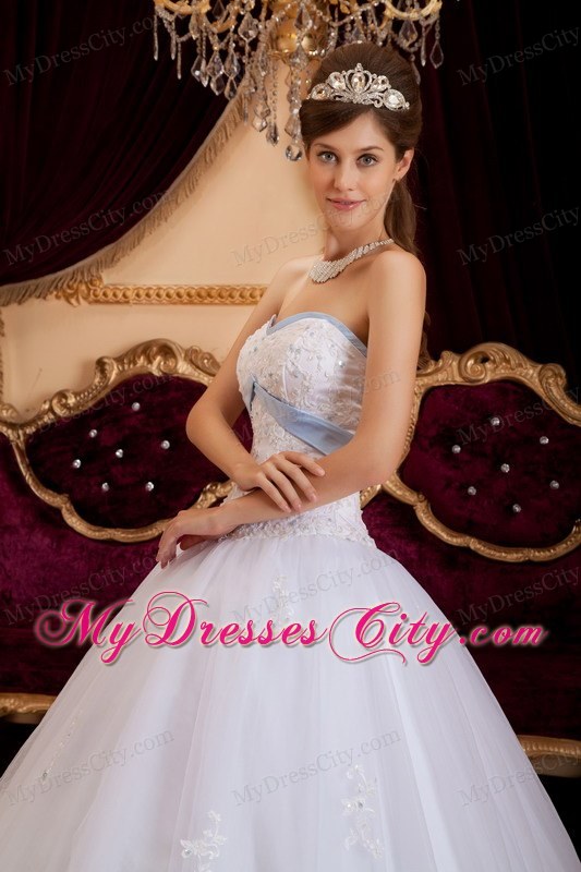 White Princess Sweetheart Appliques Tulle Quinceanera Dress