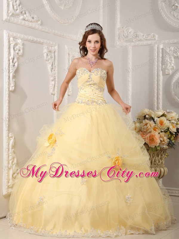 Beautiful Sweetheart Appliques Light Yellow Quinceanera Dress