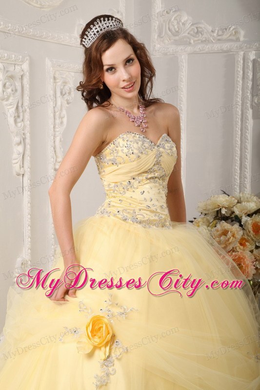 Beautiful Sweetheart Appliques Light Yellow Quinceanera Dress