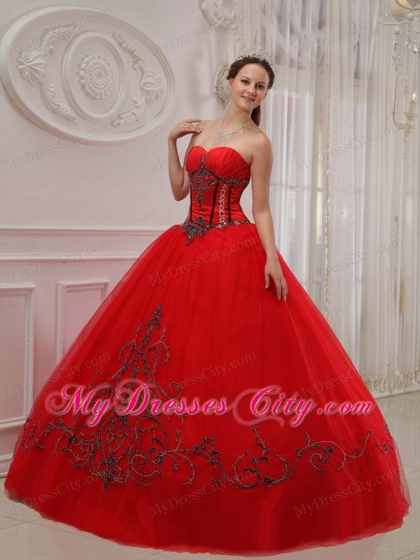 Red Floor-length Sweetheart Tulle Appliques Dress for Quince